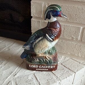 Lord Calvert Canadian Duck Figurine - Multicolor